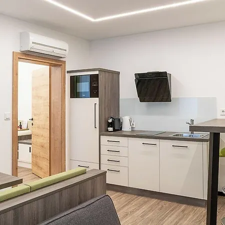 Feichtinger 4*