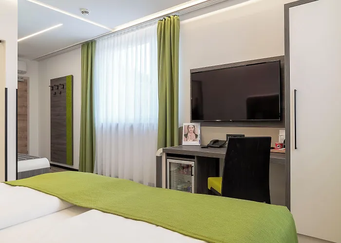 Feichtinger فندق 4*